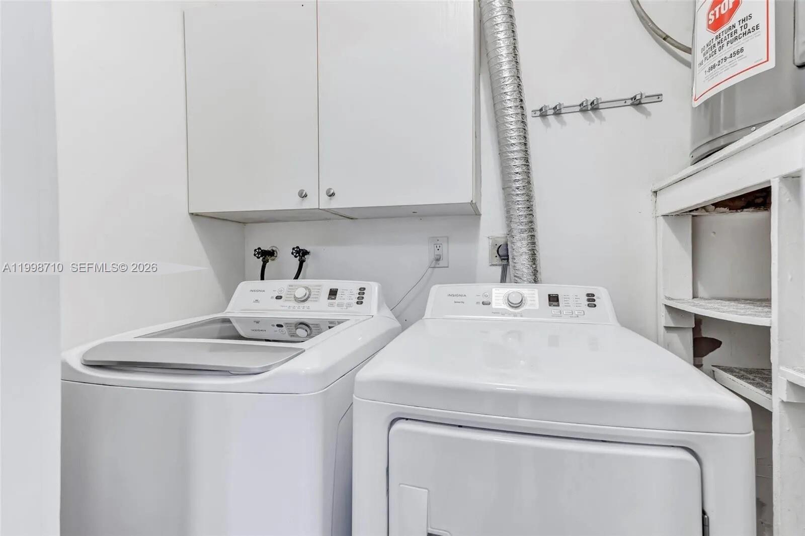 ISLAND VIEW - Residential Lease