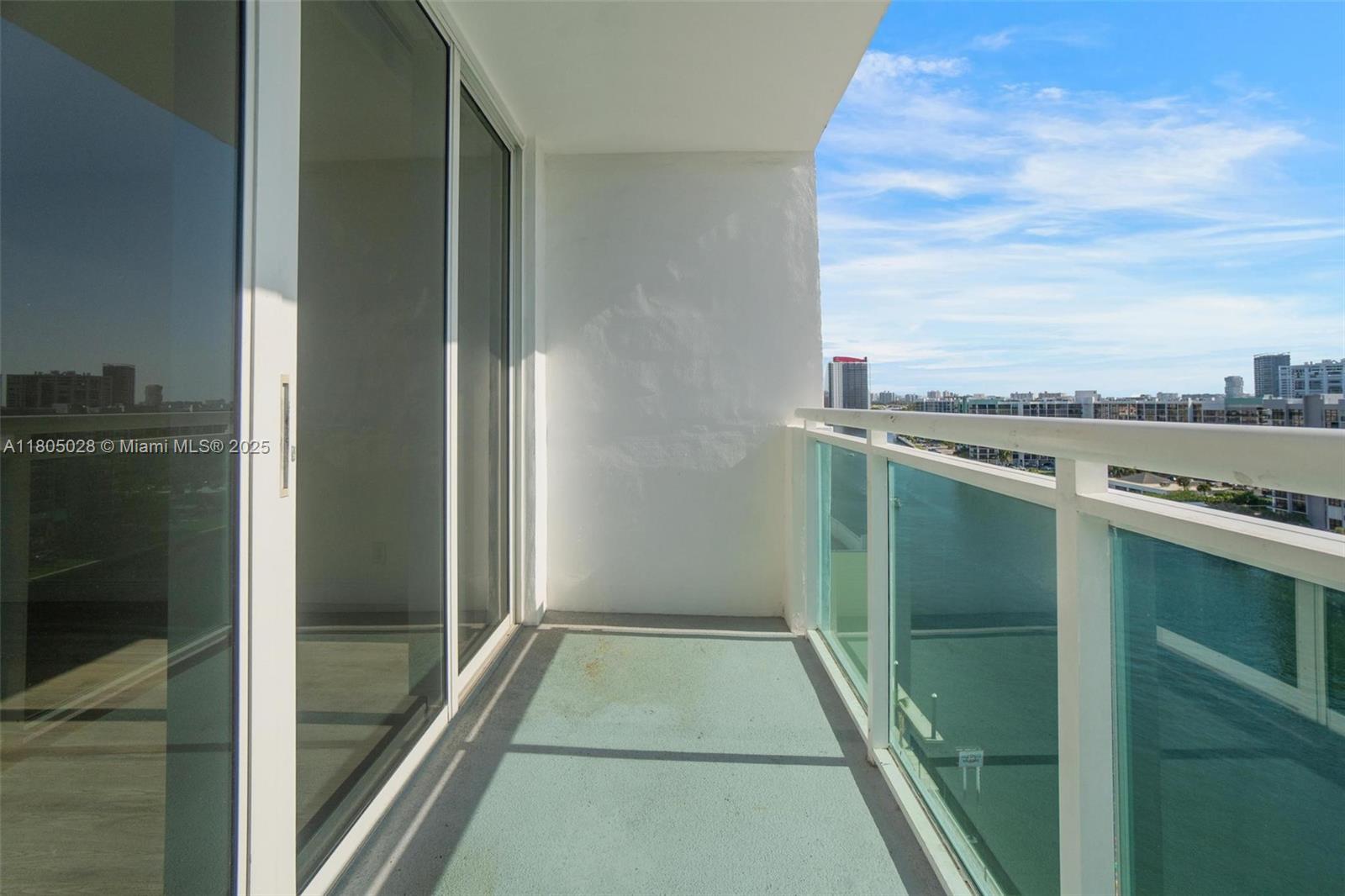 3000 S Ocean Dr 1112