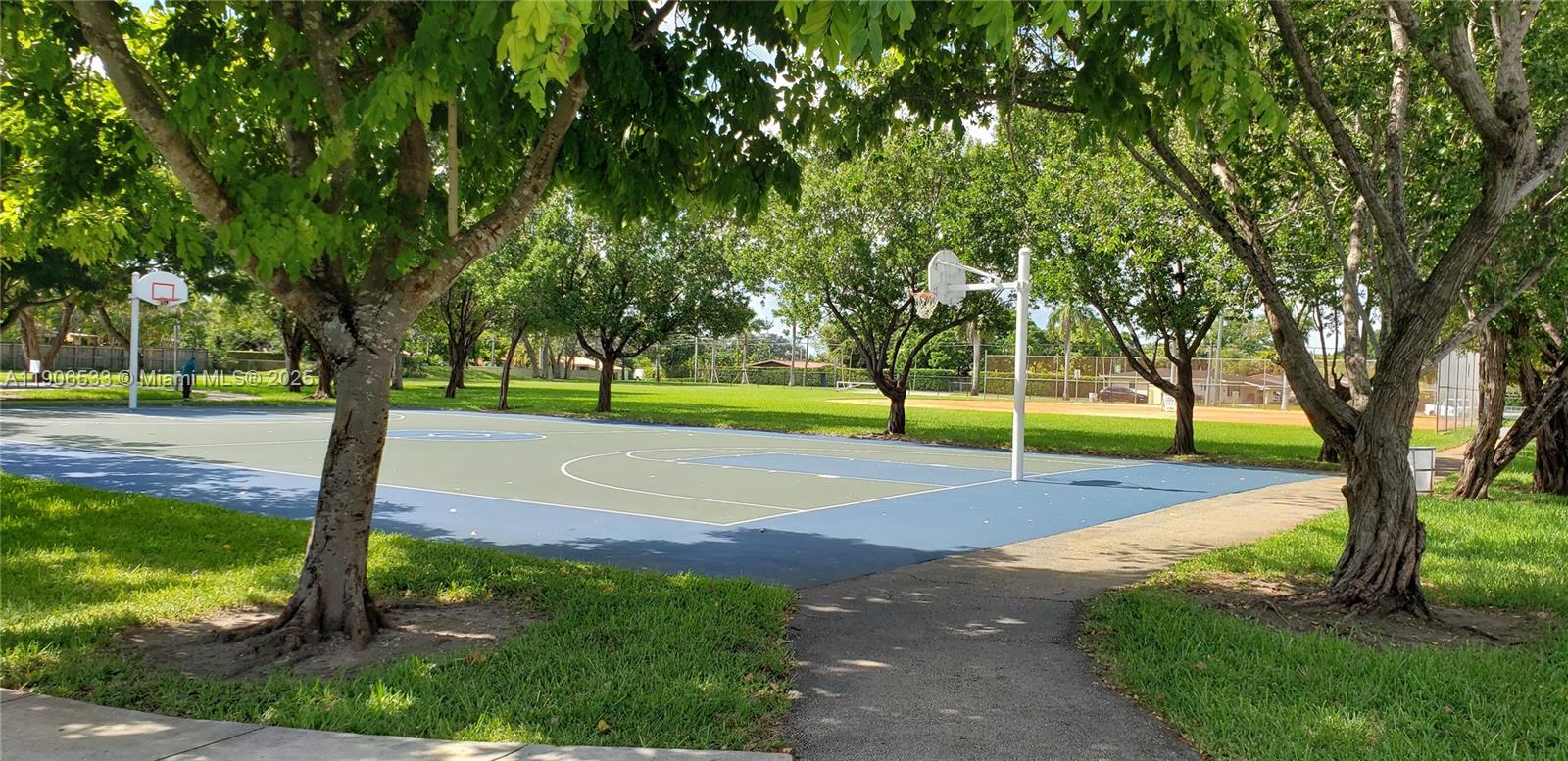 SUNSET PALMS WEST CONDO - Residential