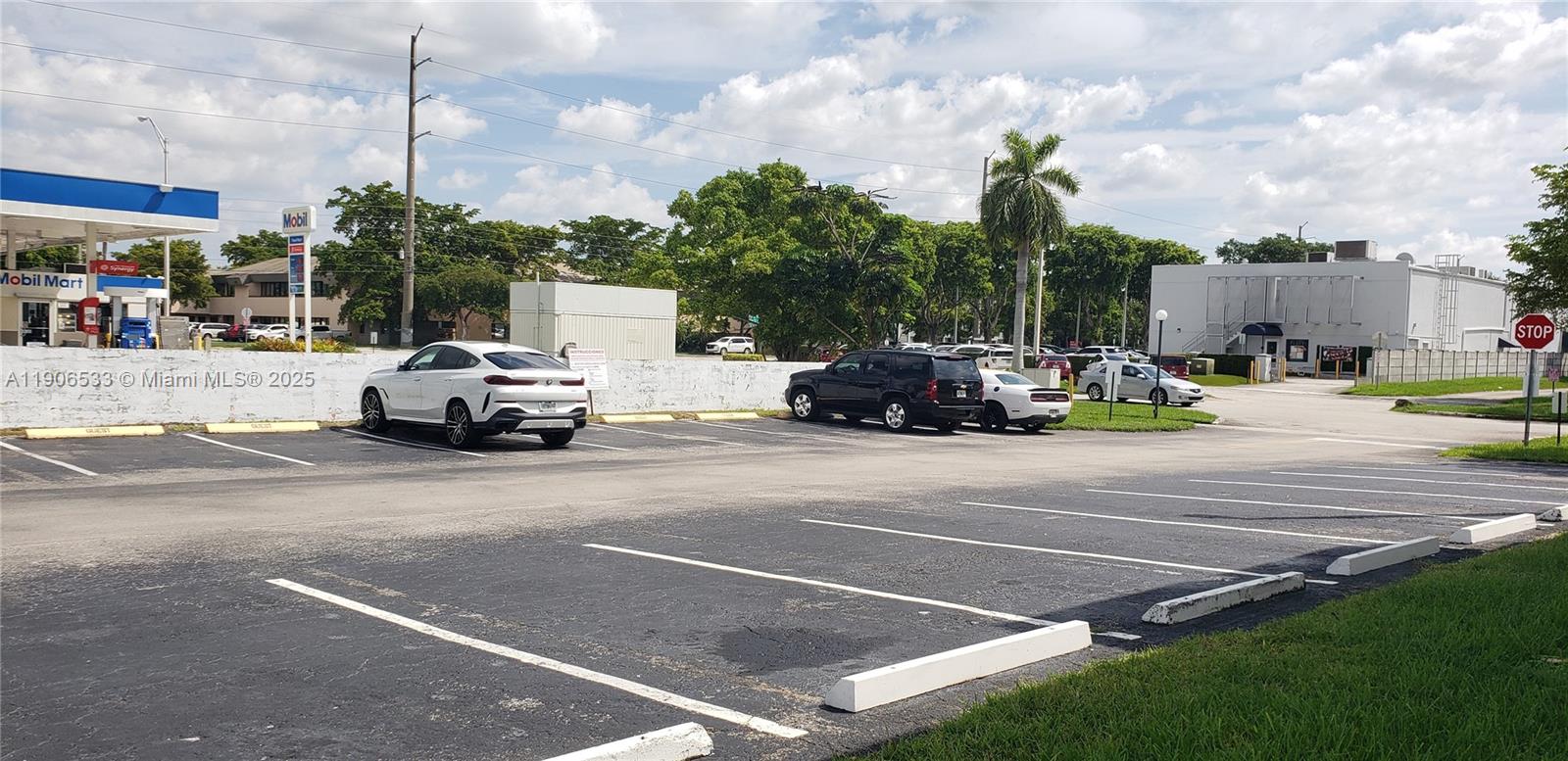 SUNSET PALMS WEST CONDO - Residential