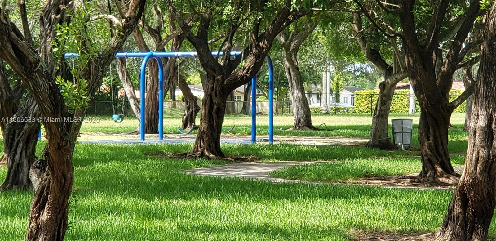 SUNSET PALMS WEST CONDO - Residential