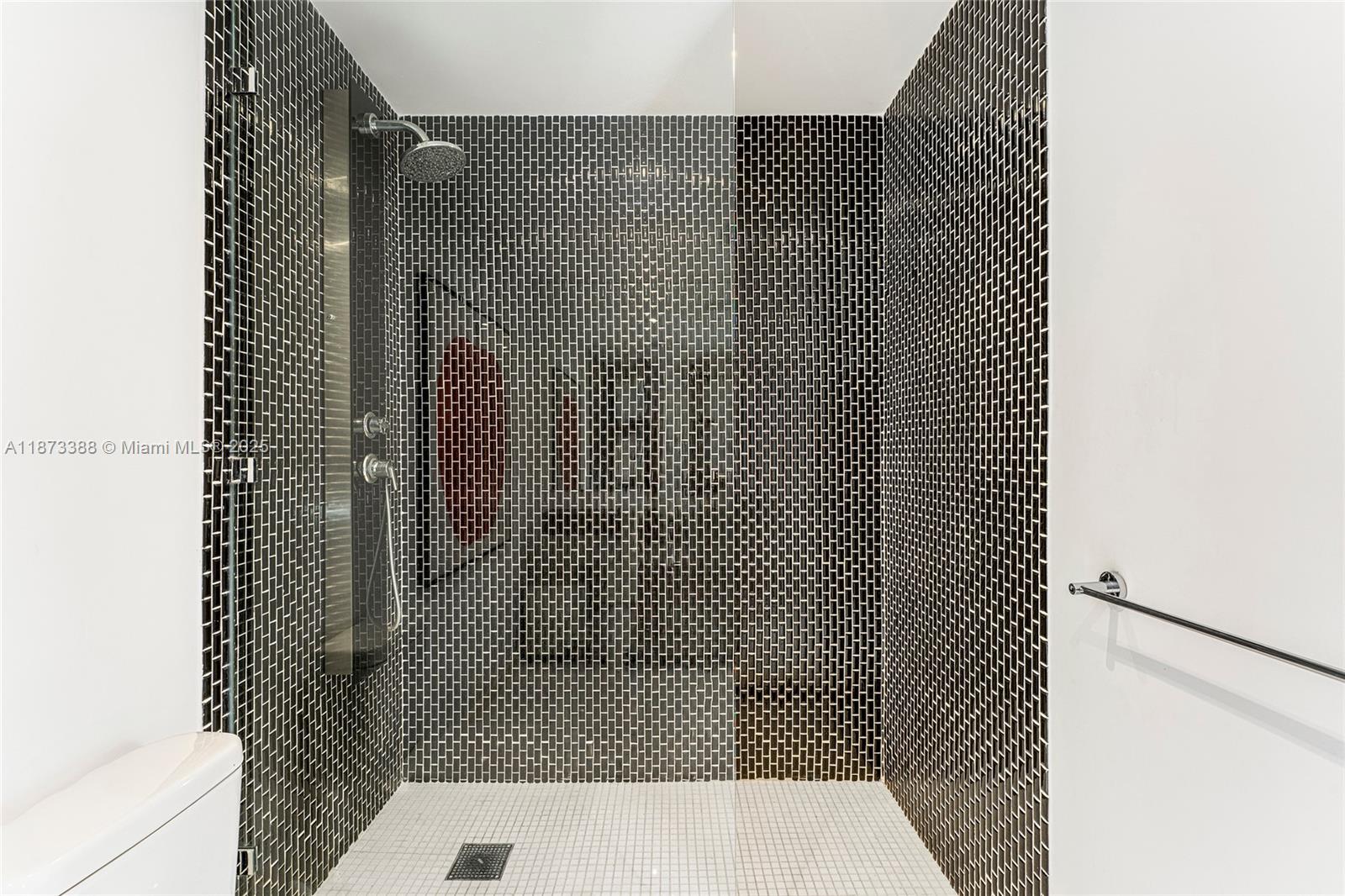 BAYVIEW FISHER ISL NO TWO - Residential