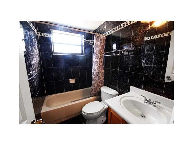 SUNSET MANOR - Residential