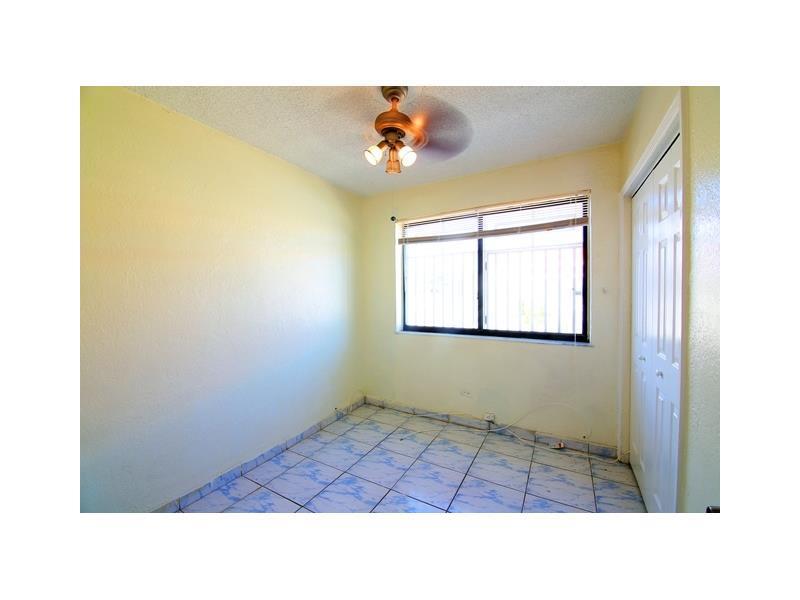 SUNSET MANOR - Residential