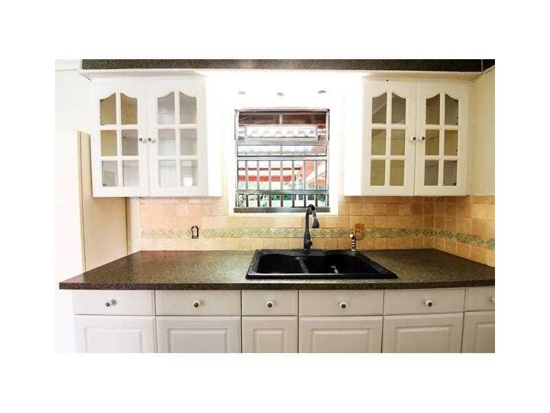 SUNSET MANOR - Residential