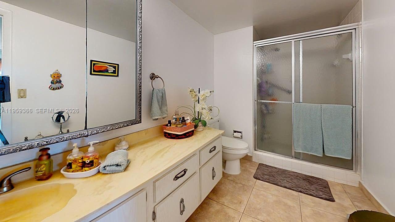 OLYMPUS CONDO - Residential