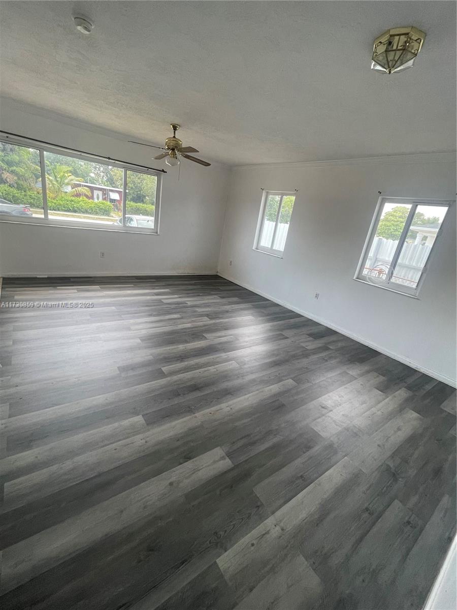 BUNCHE PARK - Residential