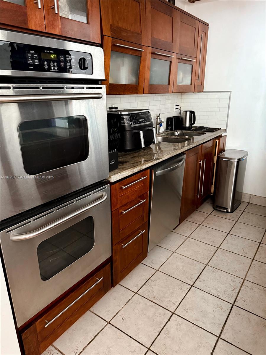 MIRADOR 1035 CONDO - Residential