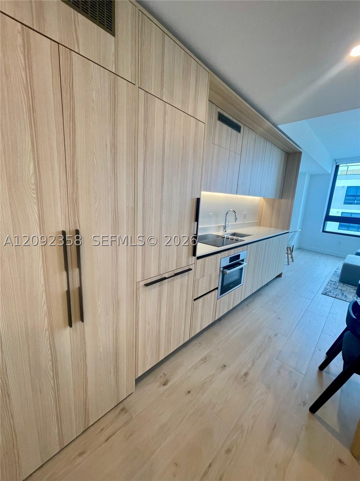 225 N Miami 3104