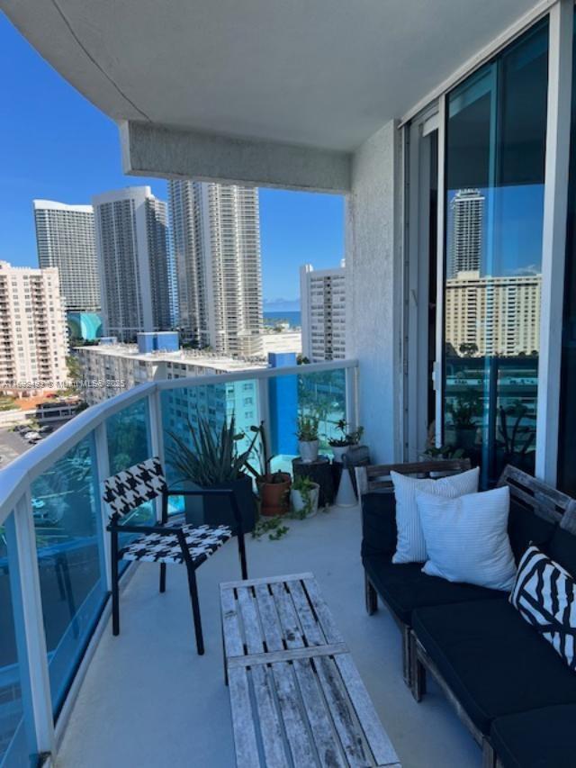 OCEAN MARINE YACHT CLUB C - Residential