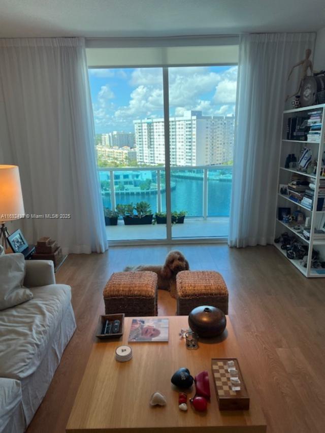 OCEAN MARINE YACHT CLUB C - Residential