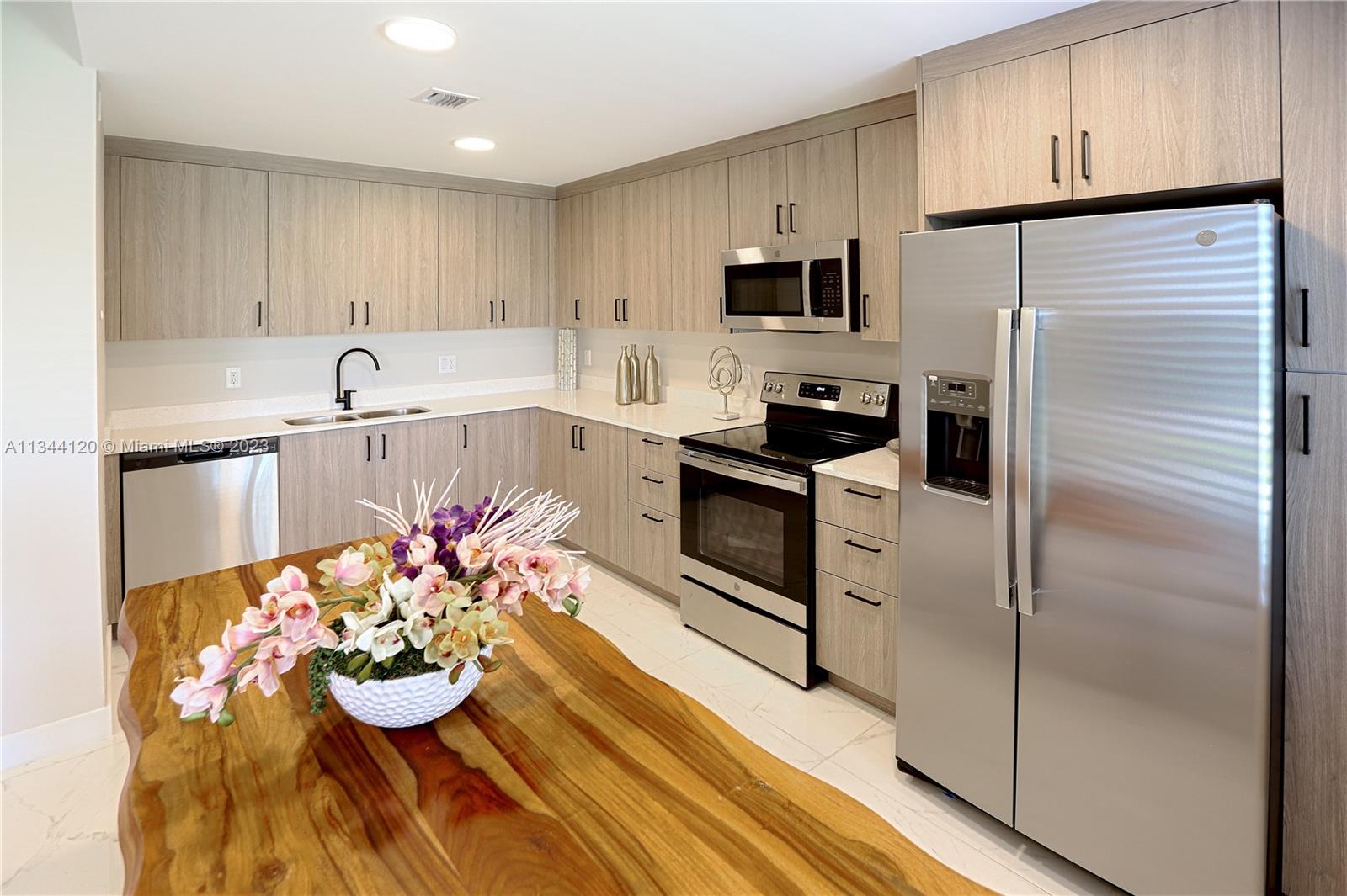 Redlands Shores - Residential