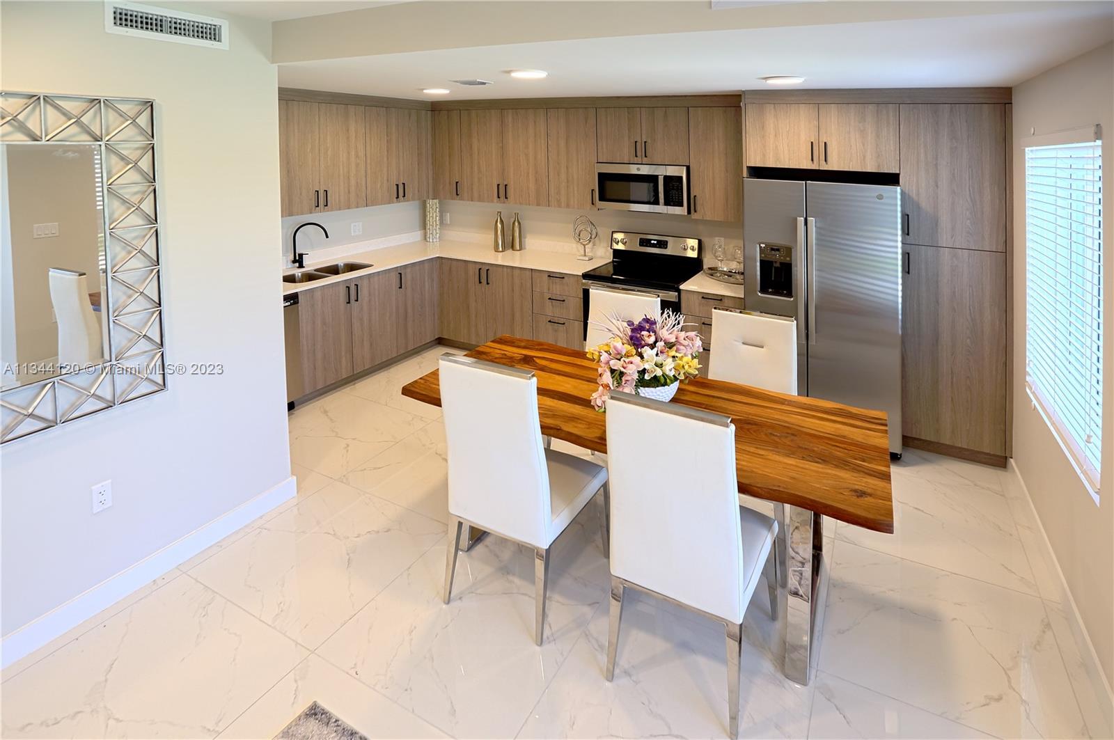 Redlands Shores - Residential