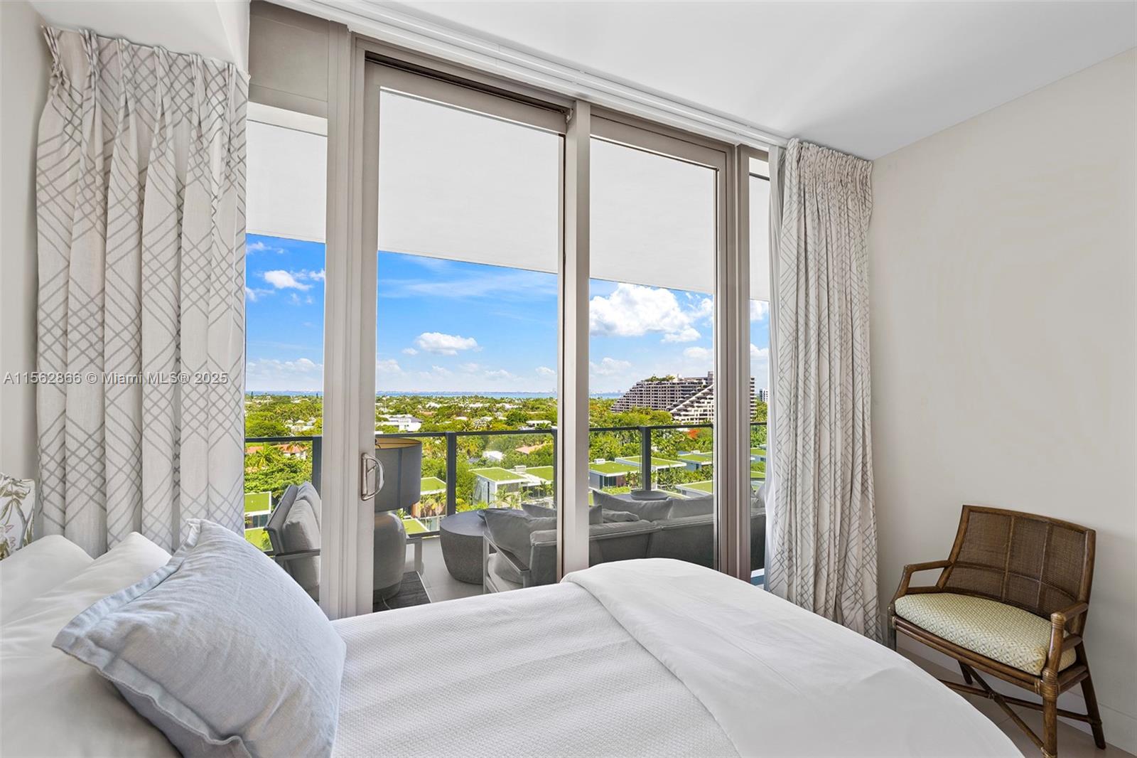 OCEANA KEY BISCAYNE CONDO - Residential Lease