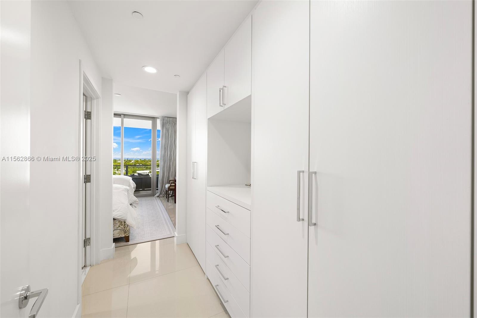 OCEANA KEY BISCAYNE CONDO - Residential Lease