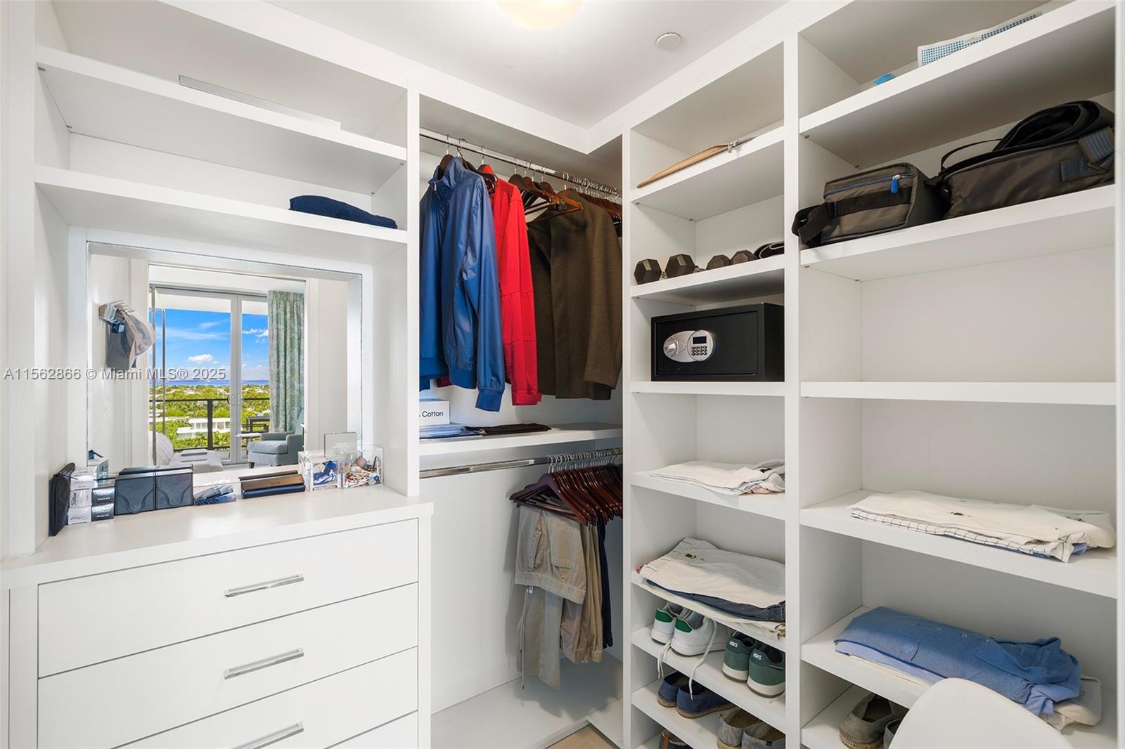 OCEANA KEY BISCAYNE CONDO - Residential Lease