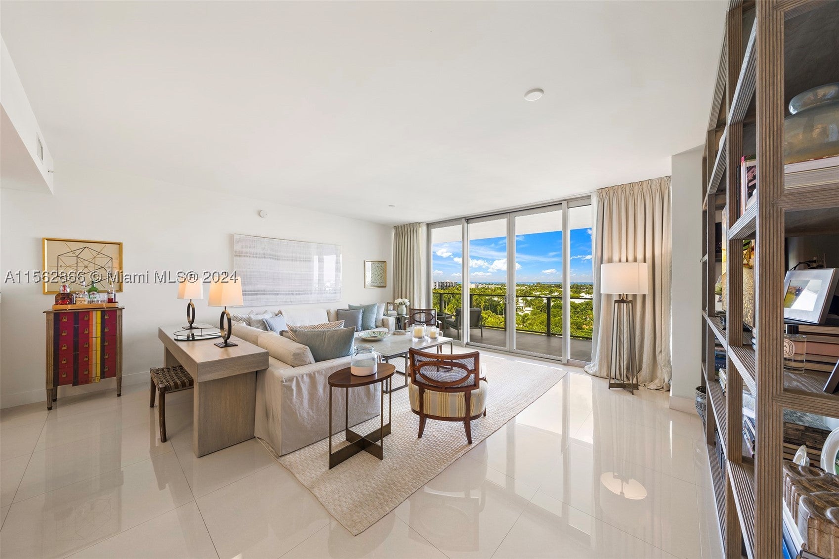 360 Ocean Dr 905S