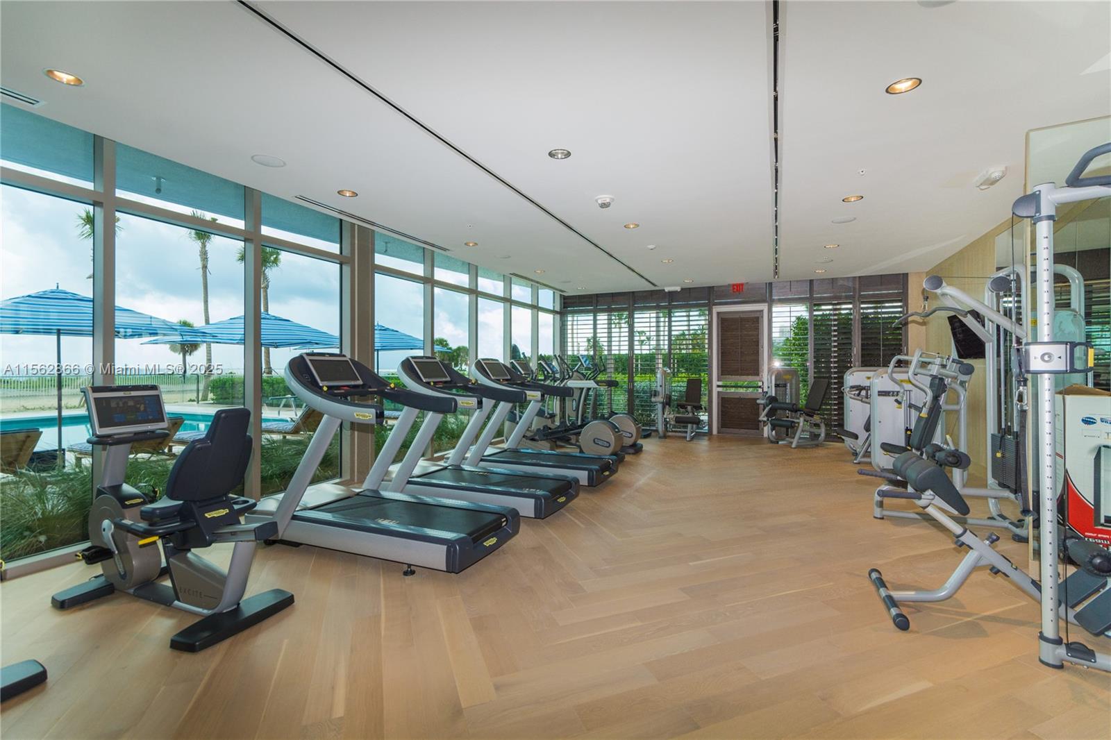 OCEANA KEY BISCAYNE CONDO - Residential Lease