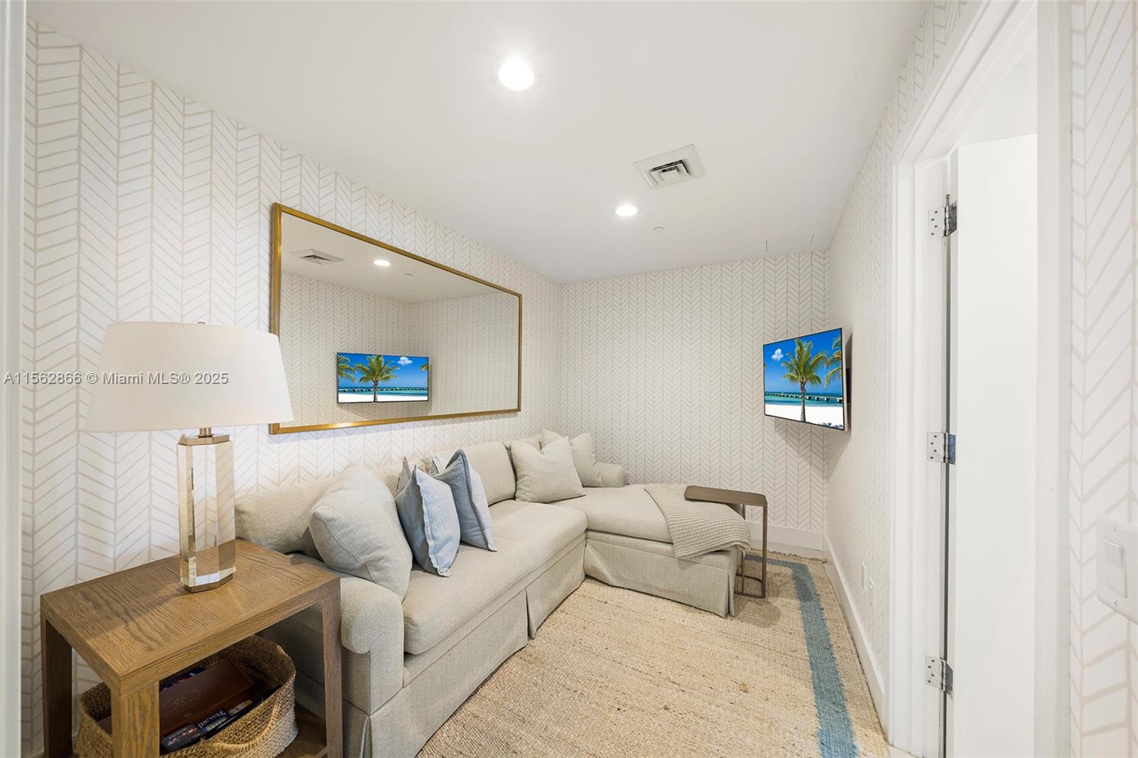 OCEANA KEY BISCAYNE CONDO - Residential Lease