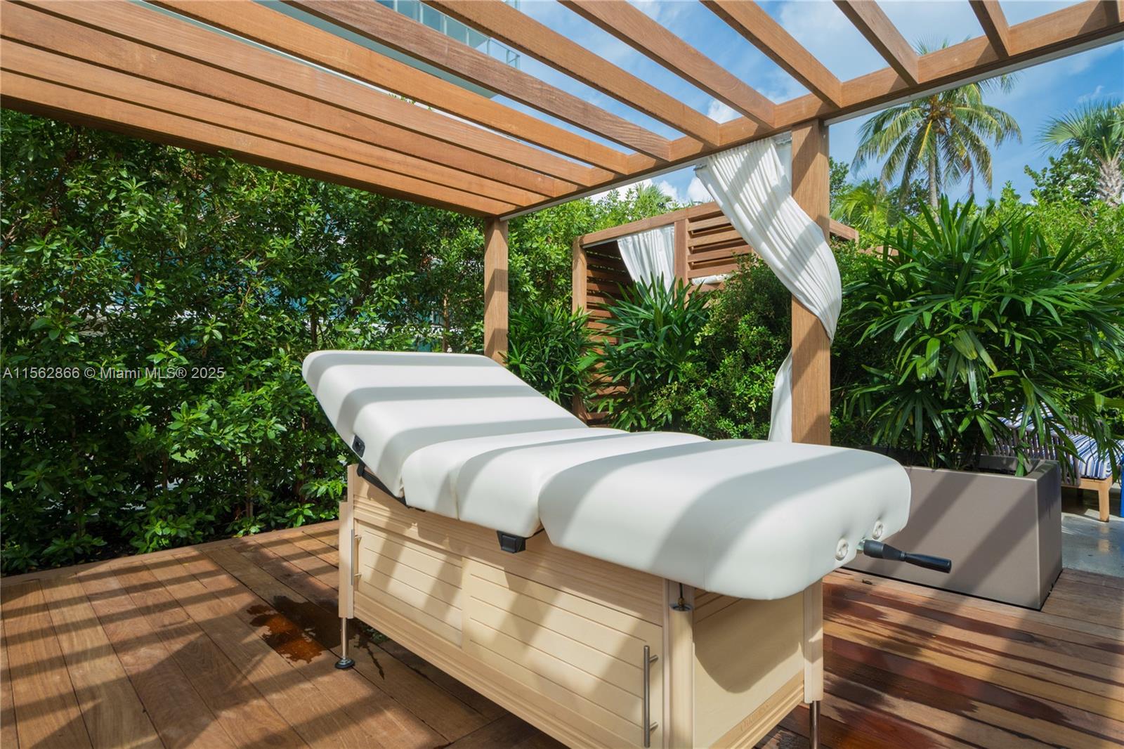 OCEANA KEY BISCAYNE CONDO - Residential Lease