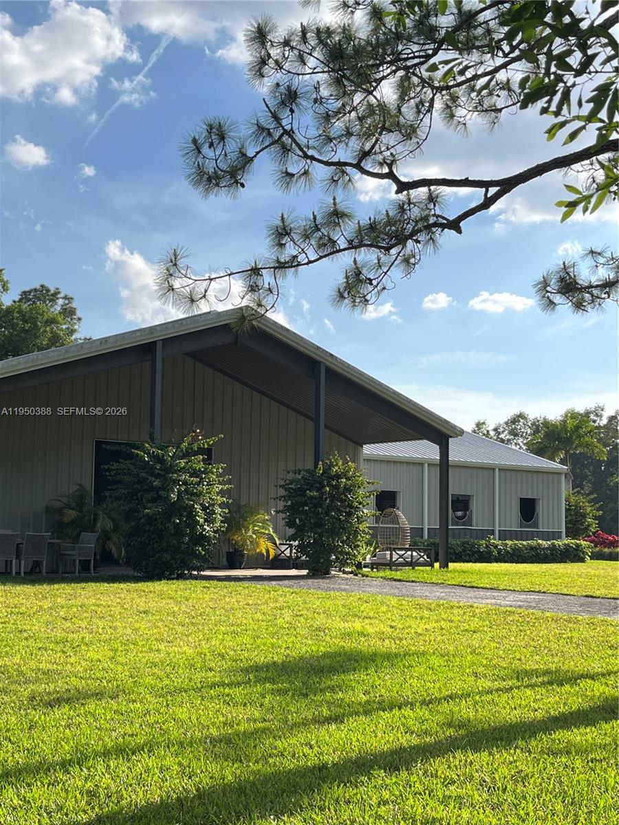 LOXAHATCHEE GROVES - Residential