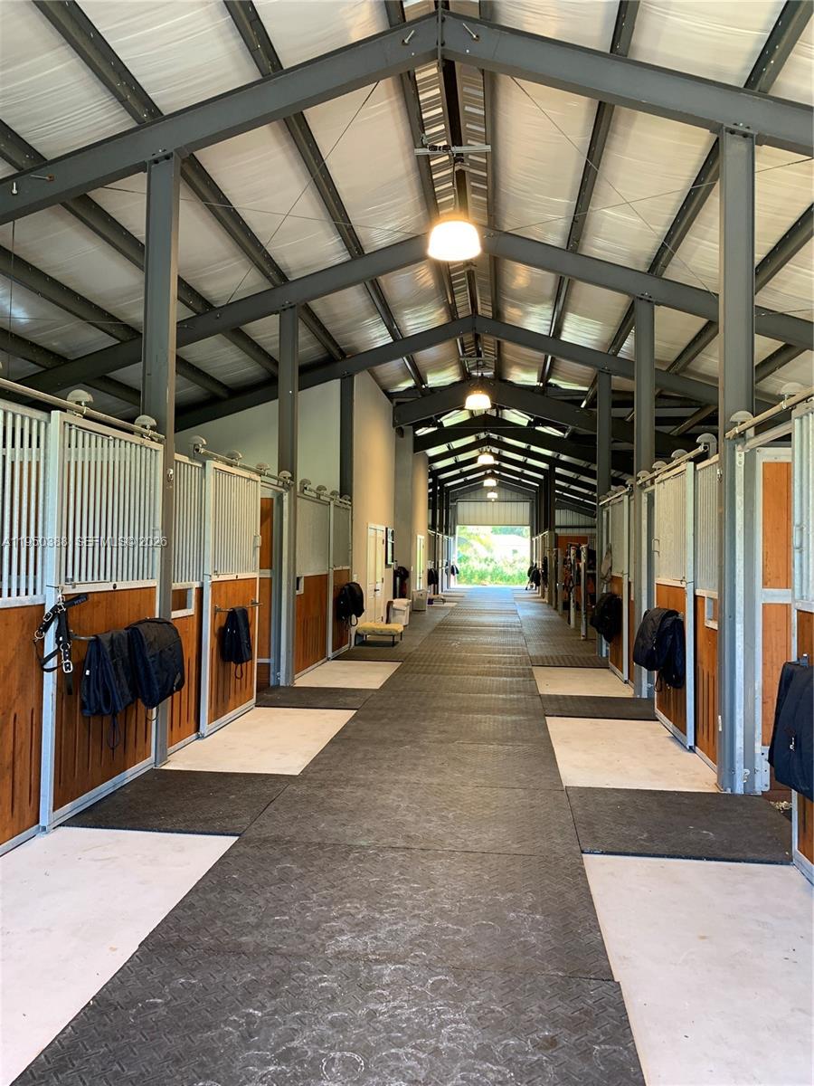 LOXAHATCHEE GROVES - Residential