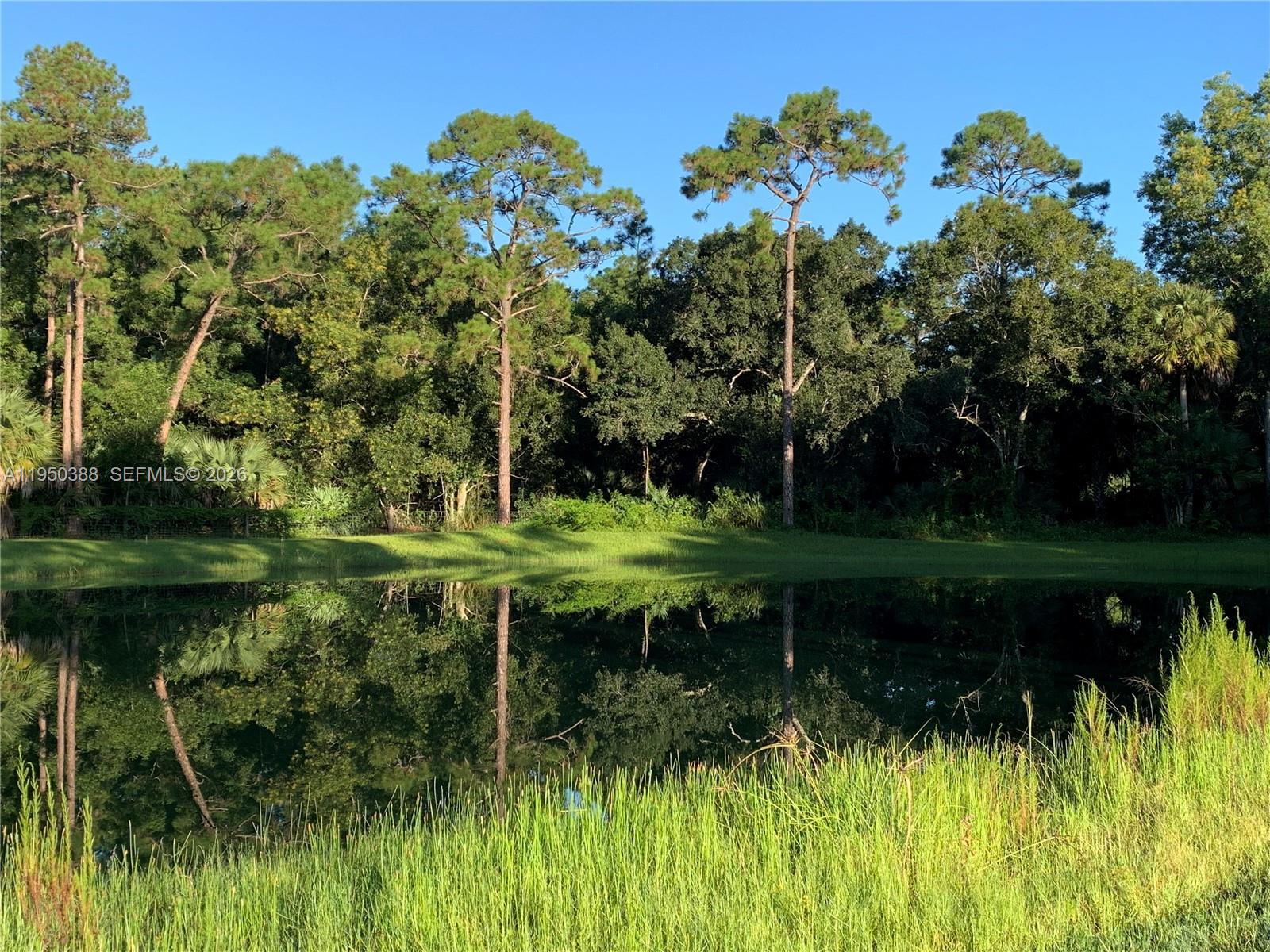 LOXAHATCHEE GROVES - Residential