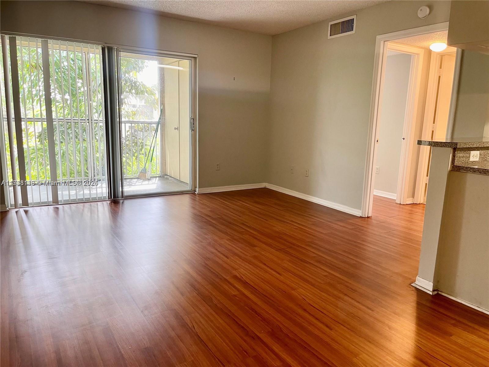 Property for Sale at 410 S Park Rd 1-308, Hollywood, Broward County, Florida - Bedrooms: 2 
Bathrooms: 2  - $215,000