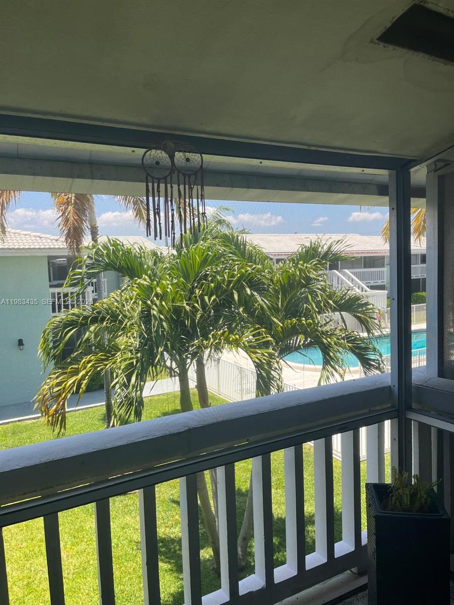 RIVER HOUSE GARDENS CONDO - Residential