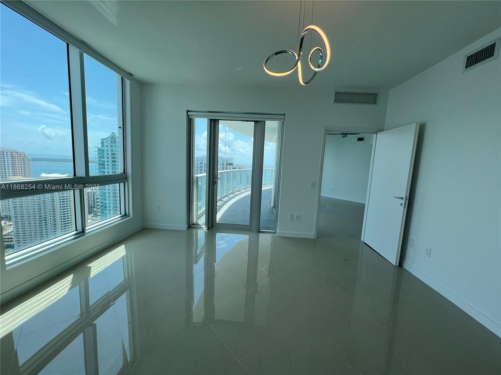 Met 1 Condo - Residential Lease