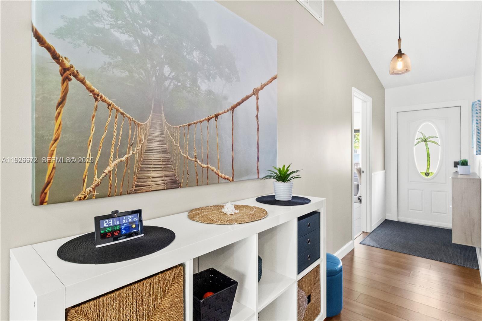 THE LAKES - Residential