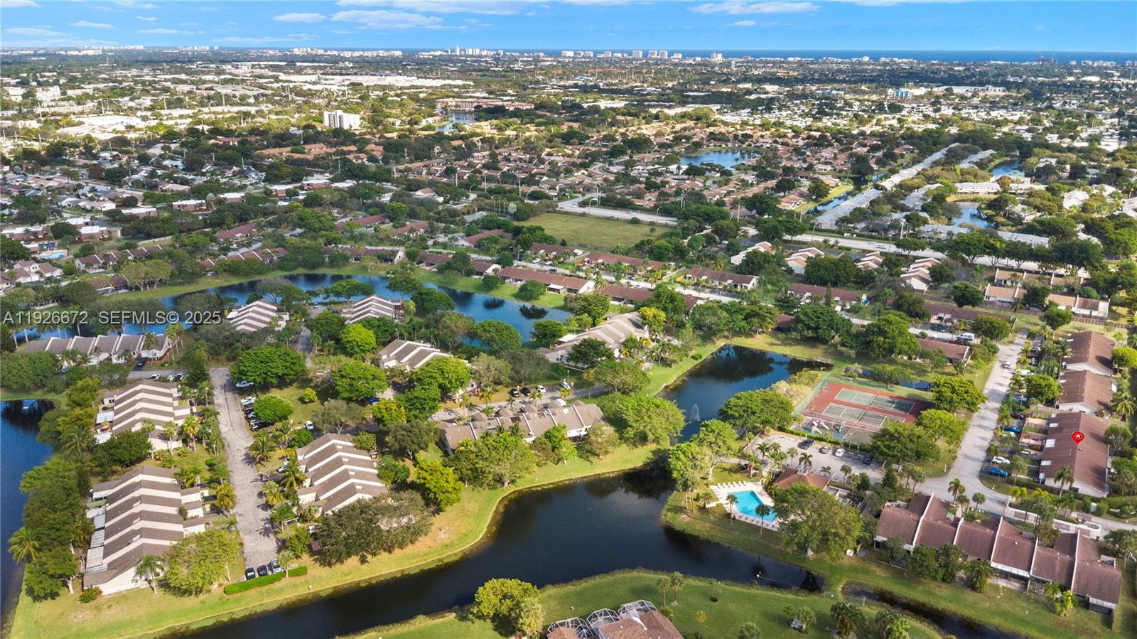 THE LAKES - Residential