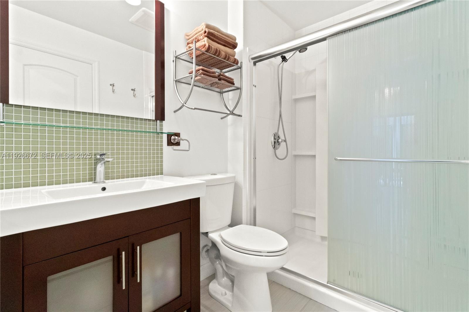 THE LAKES - Residential