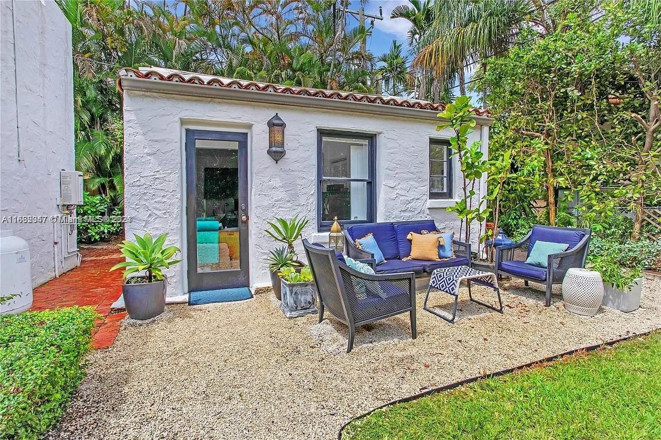 CORAL GABLES C C SEC 3 - Residential