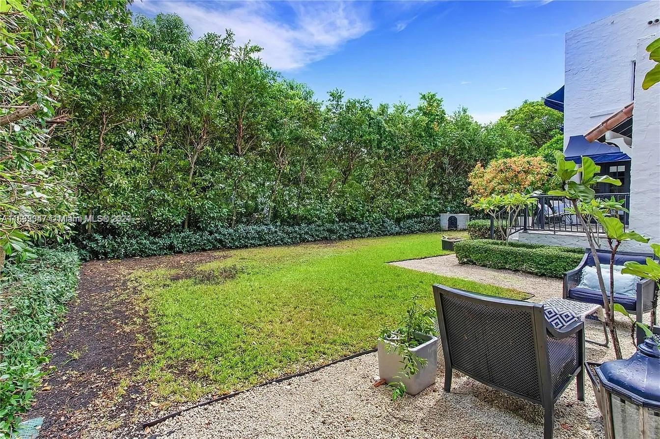 CORAL GABLES C C SEC 3 - Residential