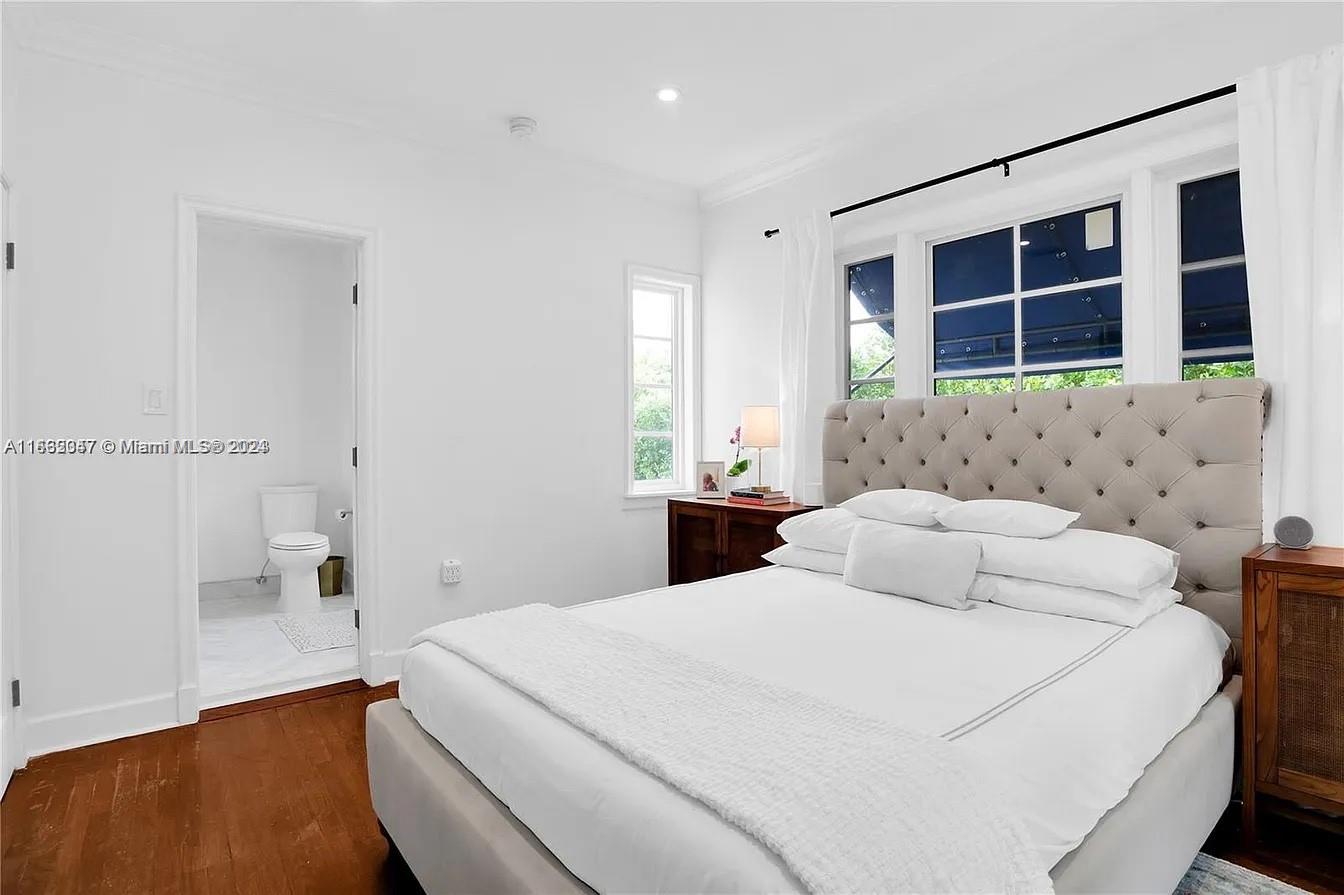 CORAL GABLES C C SEC 3 - Residential