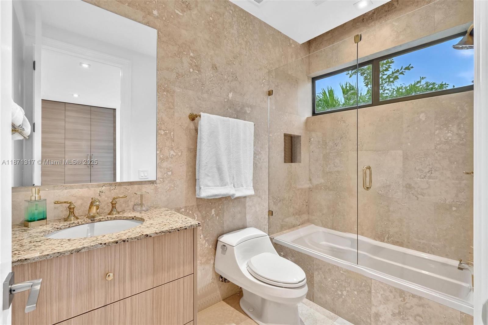 BAY HARBOR ISLAND - Residential Lease