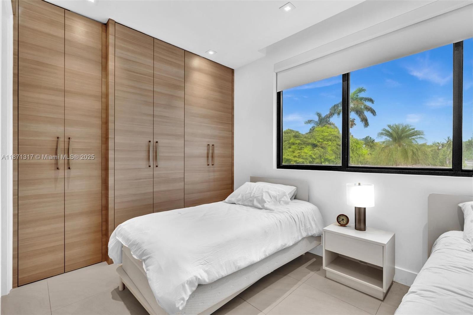 BAY HARBOR ISLAND - Residential Lease