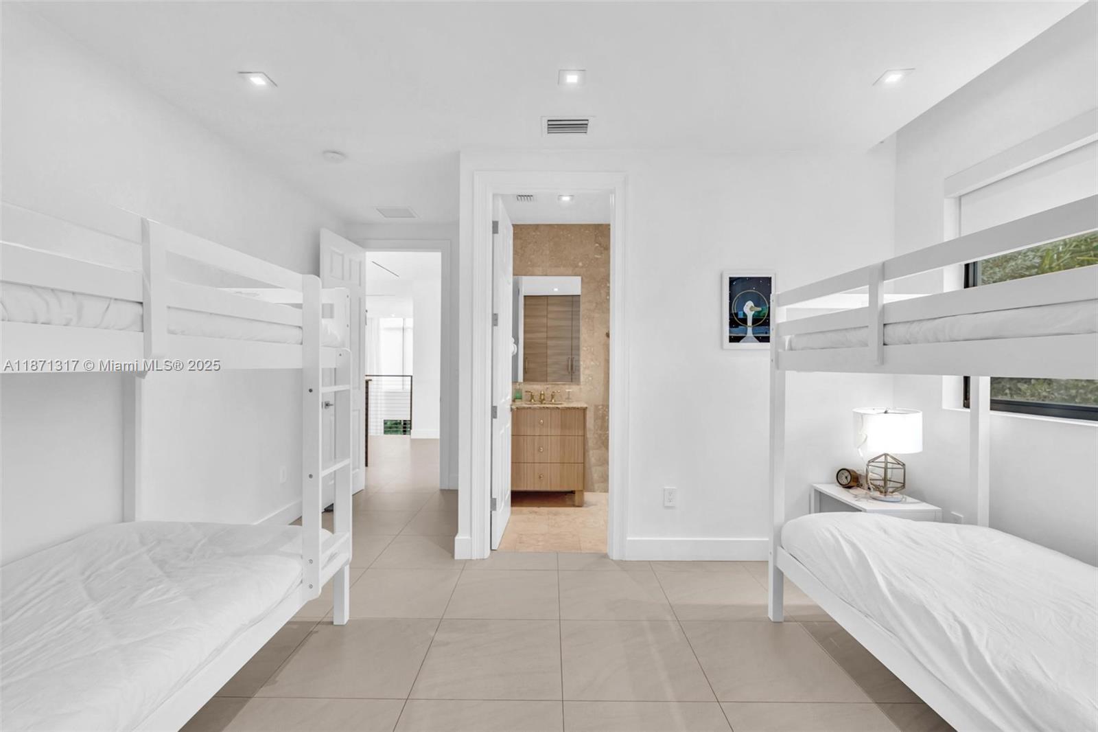 BAY HARBOR ISLAND - Residential Lease