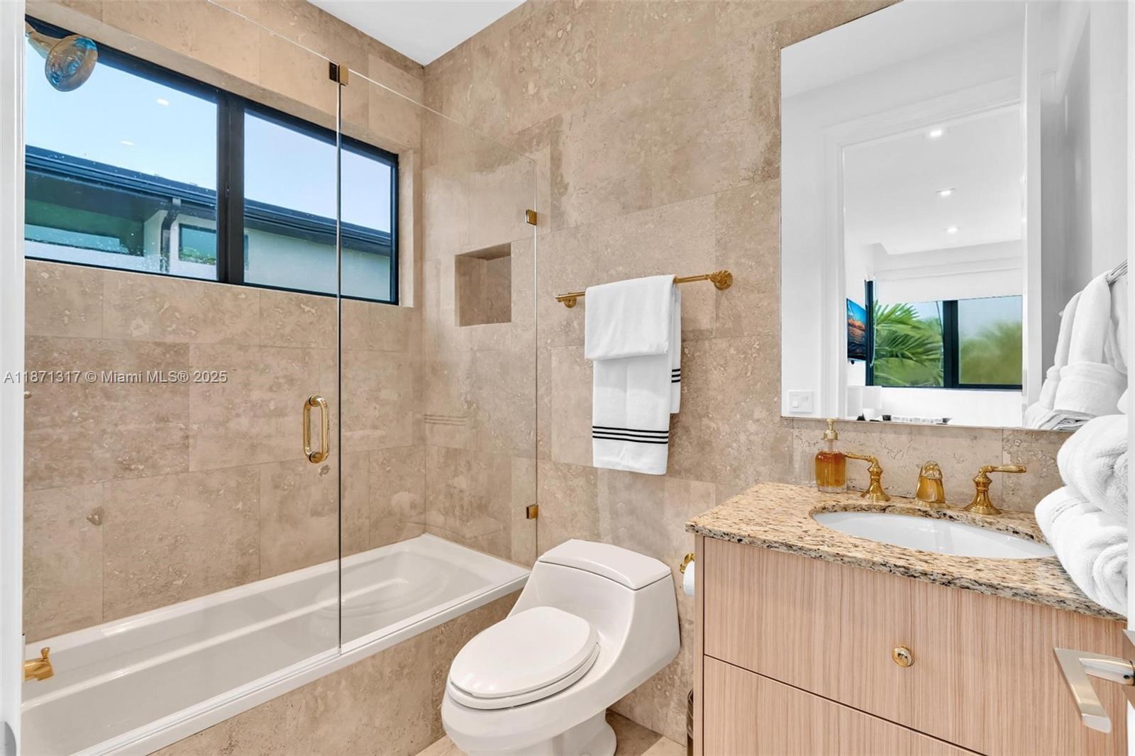 BAY HARBOR ISLAND - Residential Lease