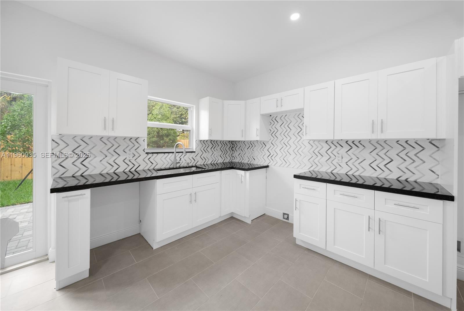 BUENA VISTA GARDENS - Residential