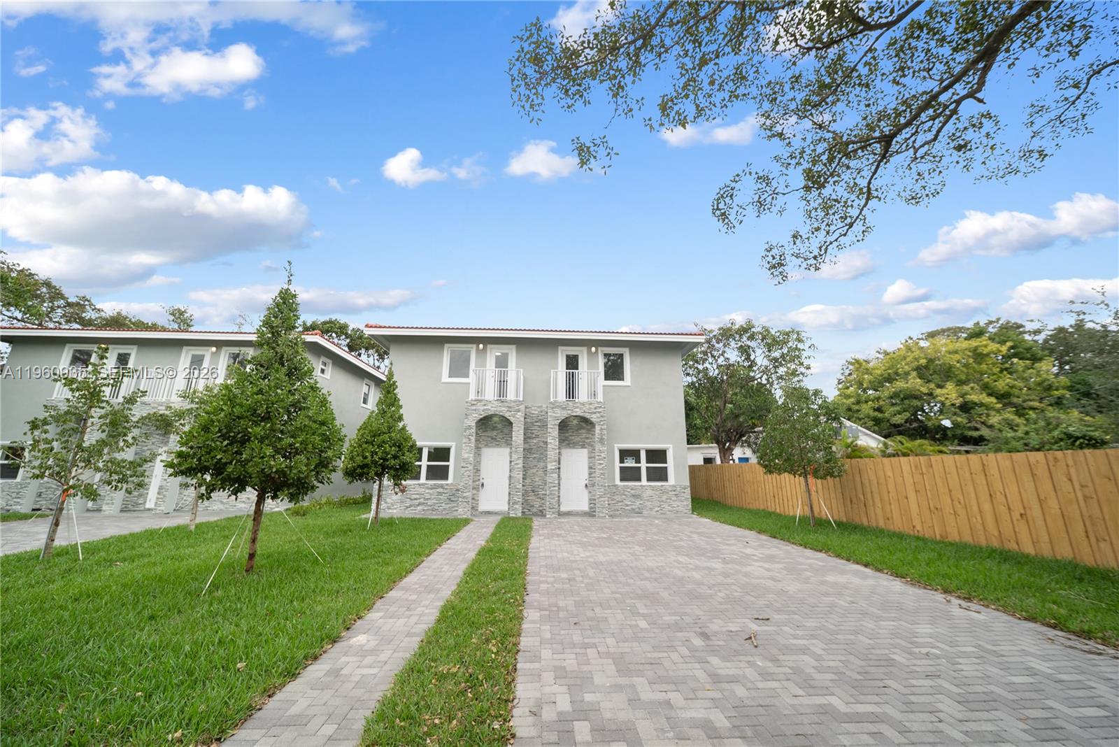 BUENA VISTA GARDENS - Residential