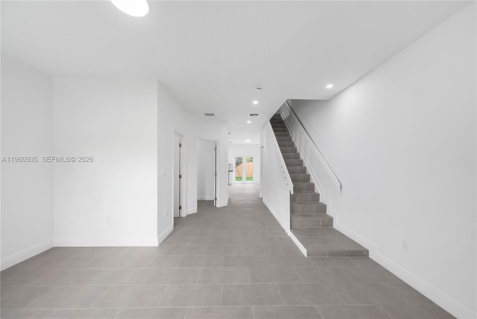 BUENA VISTA GARDENS - Residential