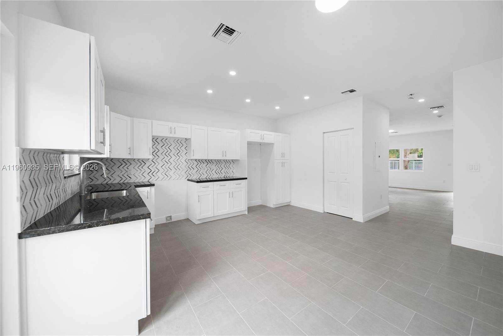 BUENA VISTA GARDENS - Residential