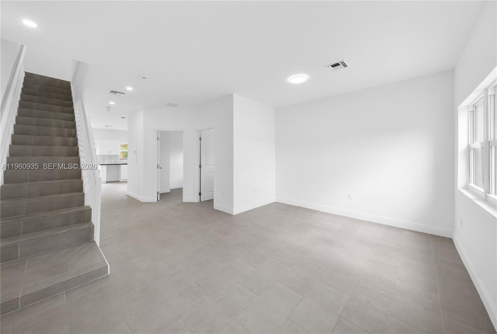 BUENA VISTA GARDENS - Residential