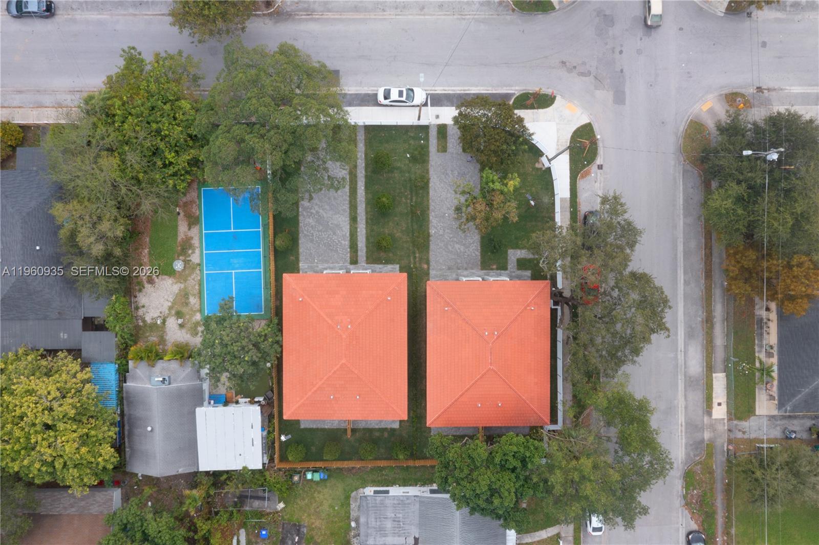 BUENA VISTA GARDENS - Residential