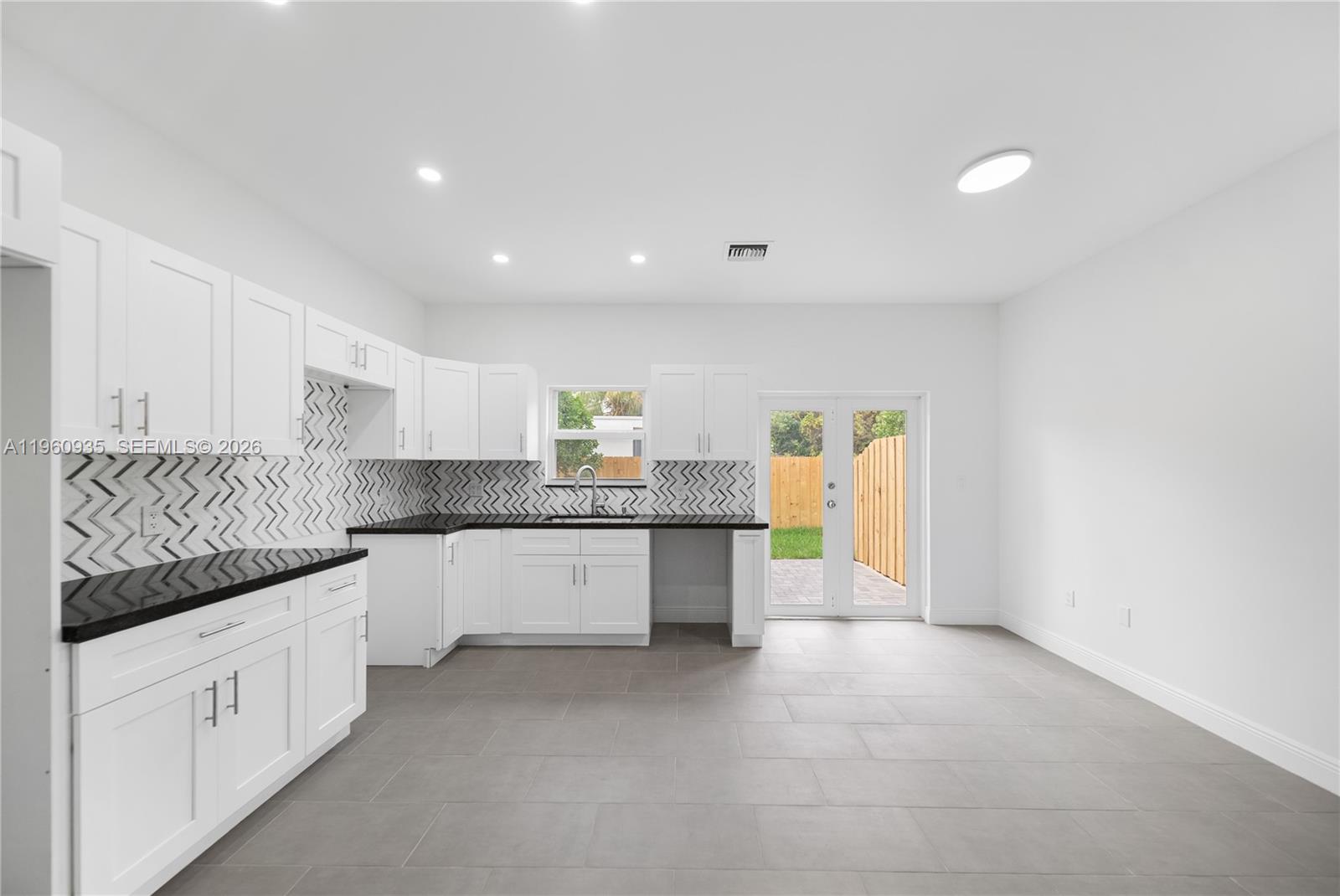 BUENA VISTA GARDENS - Residential