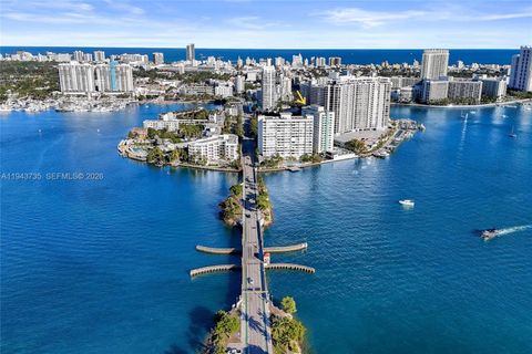 Photo of 5 Island Ave #8B, Miami Beach, FL 33139 (MLS # A11943735)