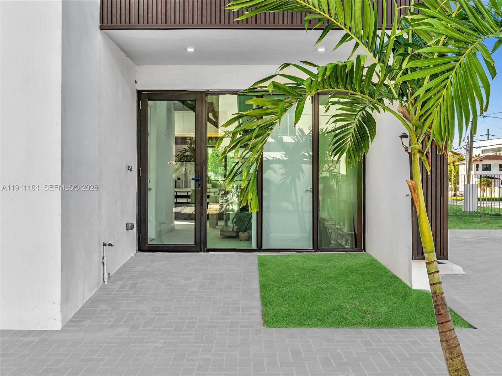 H20 DANIA BEACH - Residential