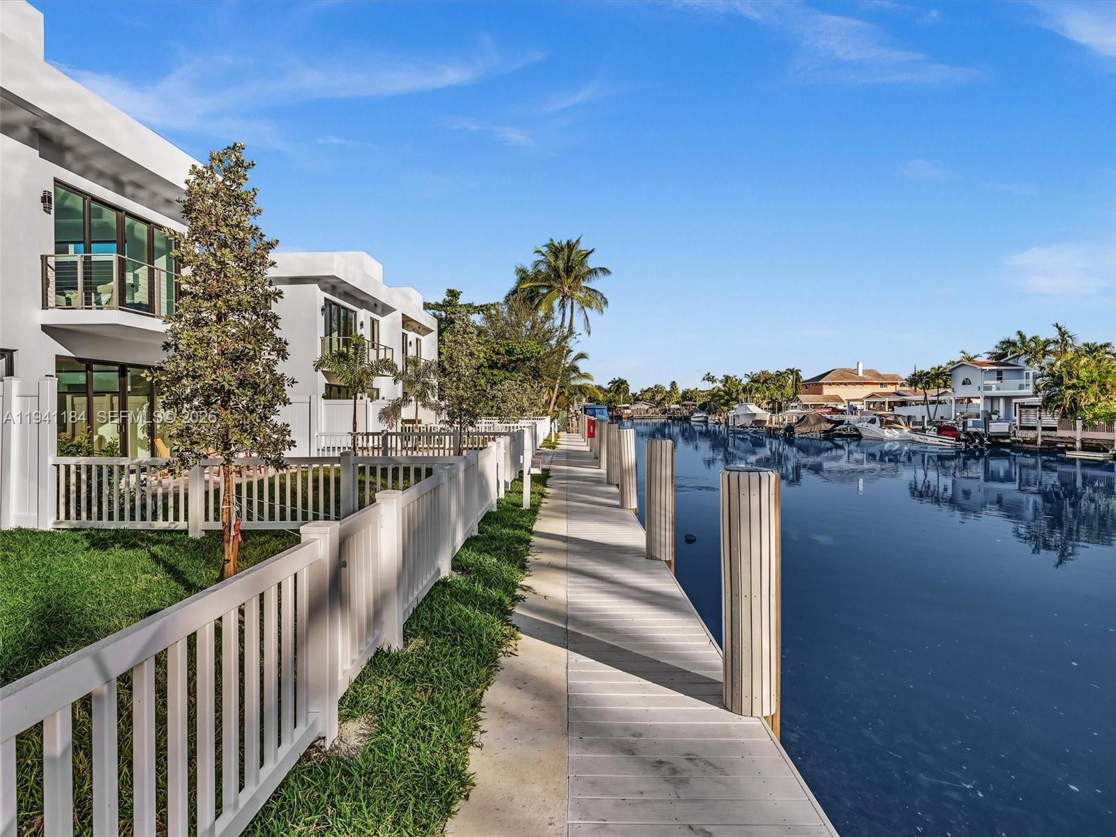 H20 DANIA BEACH - Residential